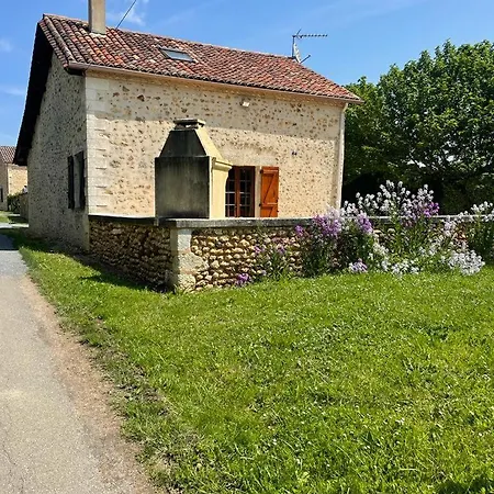 Les Mareillauds - Piscine Сasa de vacaciones