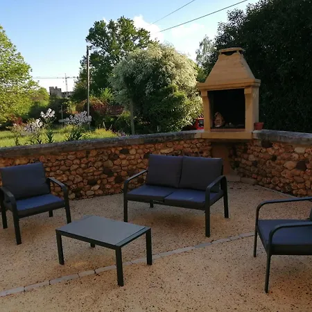 Les Mareillauds - Piscine Salon