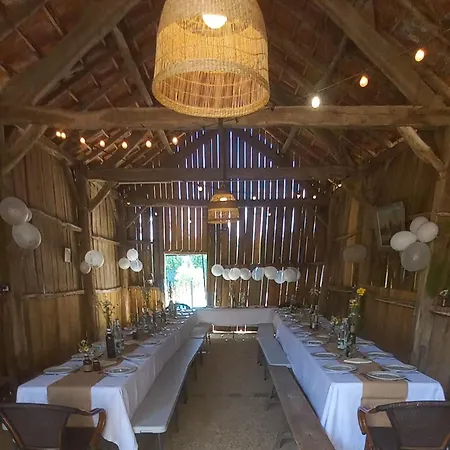 Les Mareillauds - Piscine