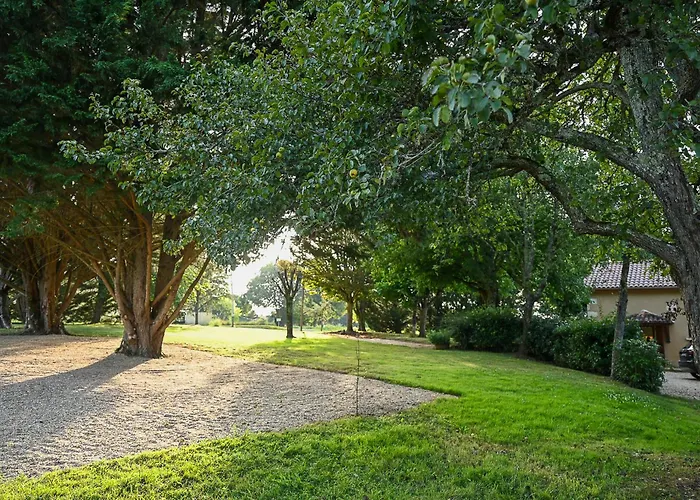 Les Mareillauds - Piscine * Salon