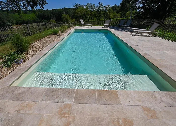 Les Mareillauds - Piscine Salon