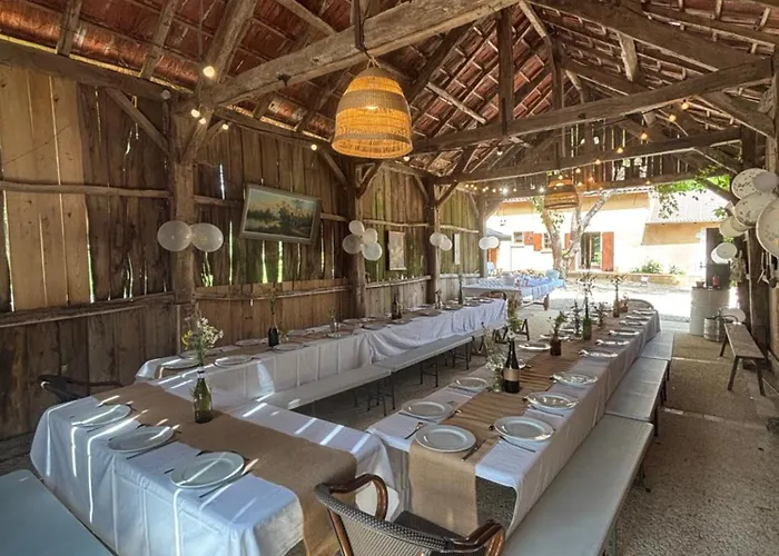 Les Mareillauds - Piscine *